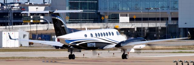 Beechcraft Super King Air 300 (N57PE)