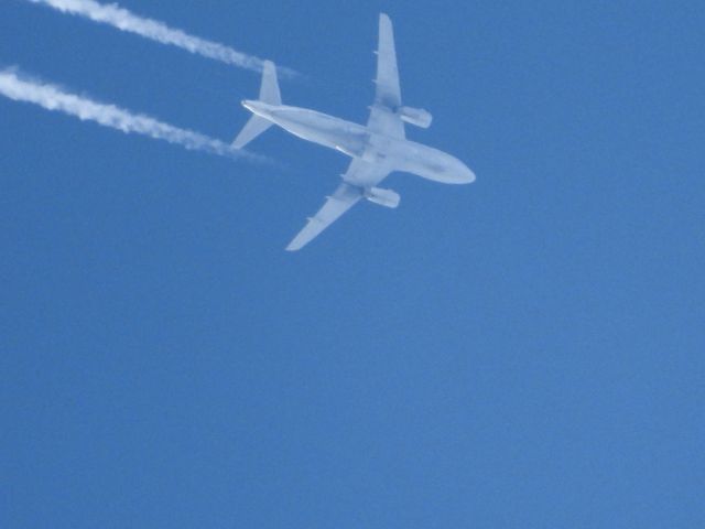 Airbus A319 (N802UA) - UAL563