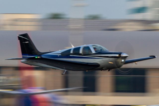 Beechcraft Bonanza (33) (N134TF)