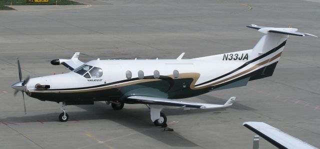 Pilatus PC-12 (N33JA)