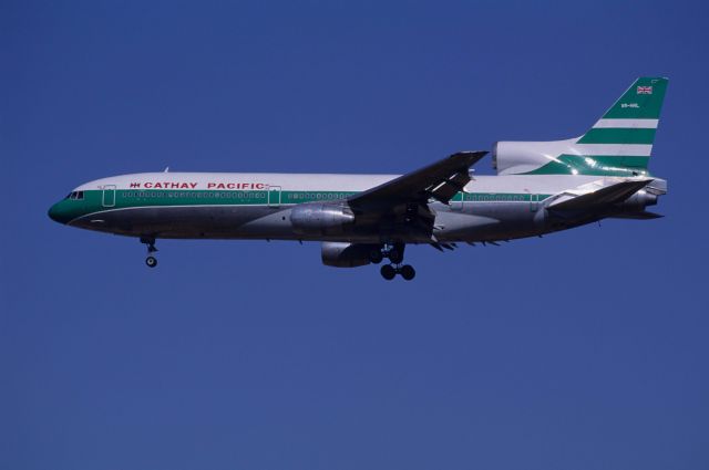 Lockheed L-1011 TriStar (VR-HHL) - Final Approach to Narita Intl Airport Rwy34 on 1990/03/11