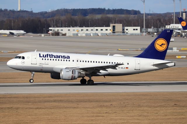 Airbus A319 (D-AILX)