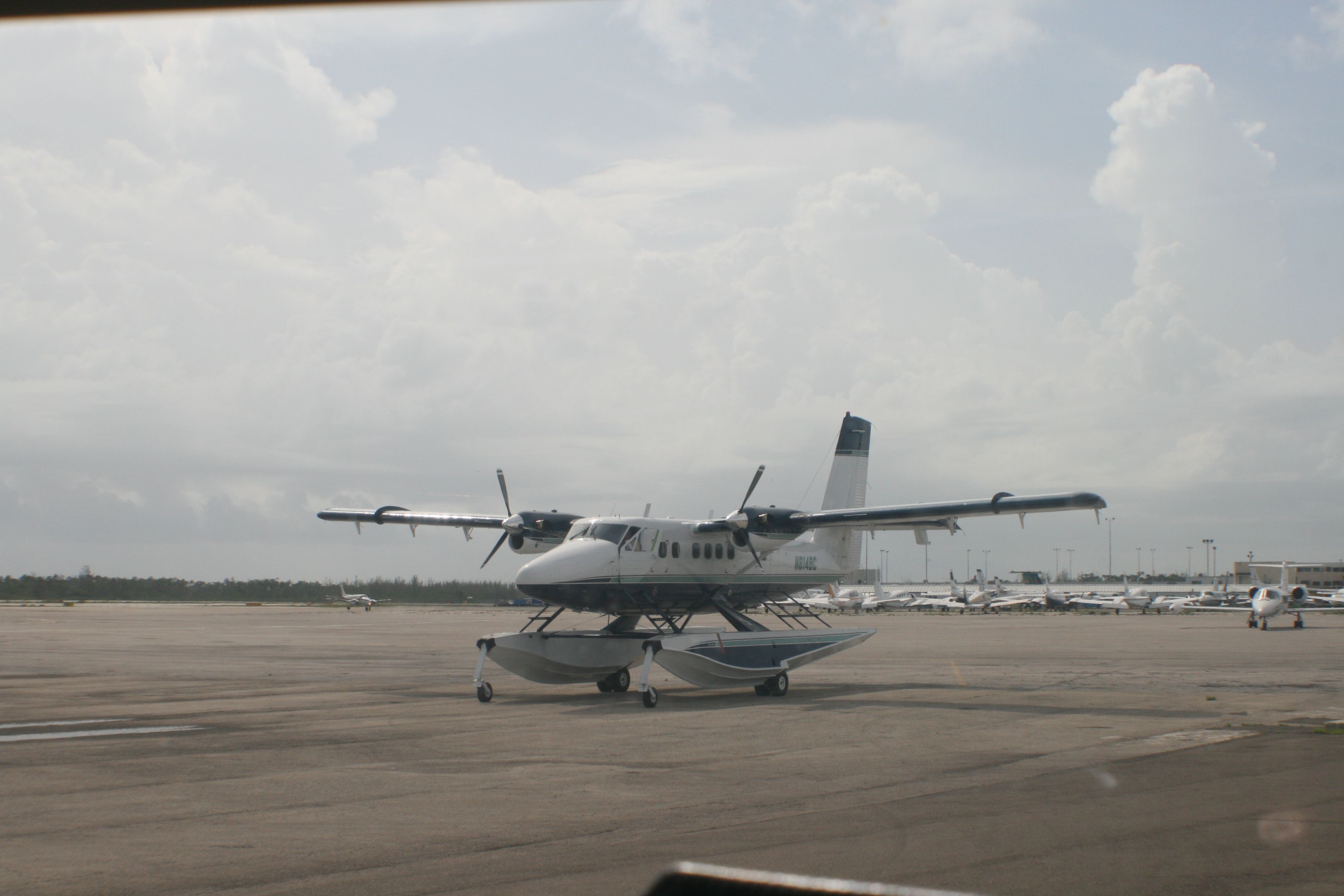 De Havilland Canada Twin Otter (N814BC)