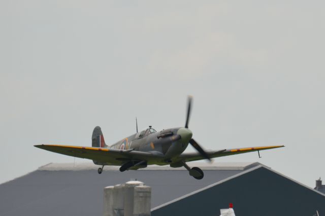 SUPERMARINE Spitfire (G-IBSY)