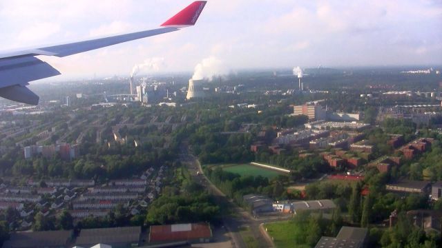 Airbus A330-200 (D-ALPH) - 2013 approaching Berlin