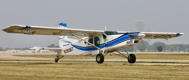 Pilatus PC-6B Turbo-Porter (N365BT) - On flightline, EAA 23