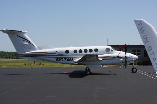 Beechcraft Super King Air 200 (N922MM) - Madison, MS