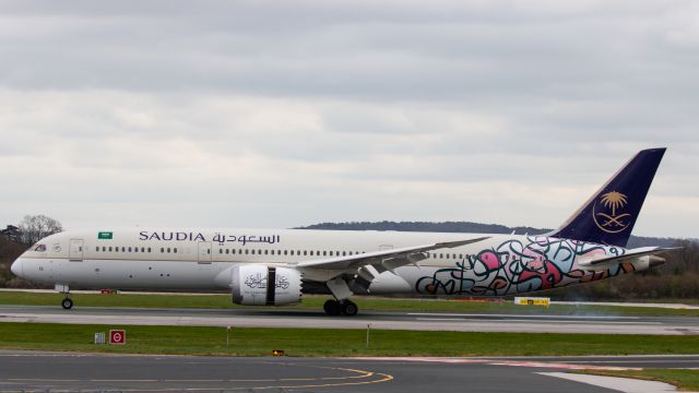 Boeing 787-9 Dreamliner (HZ-AR13) - Saudia Boeing 787-9 Dreamliner Registration HZ-AR13 (ICAO24 710124) lands at Manchester Airport 26th March 23.