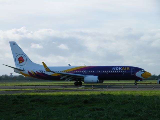 Boeing 737-800 (N840AC) - N840AC BOEING 737-8ASWL CN 33813/1617 NOK AIR this aircraft is ex EI-DCT OF ryanair which arrived in shannon from dublin after test flight for painting to nok air of thailand to be re registered HS DBA hope you all like this wonderful colour scheme