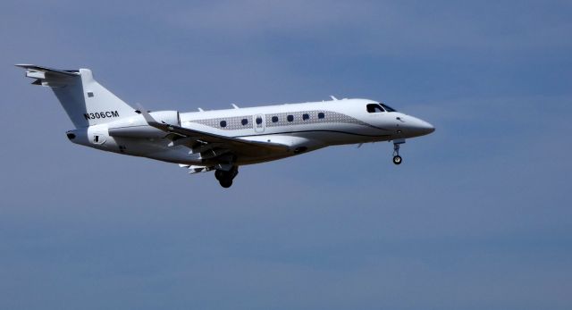 Embraer Legacy 550 (N306CM) - On final is this 2016 Embraer Legacy 550 in the Spring of 2019.