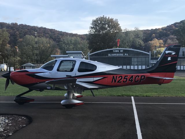 Cirrus SR-22 (N254CP)