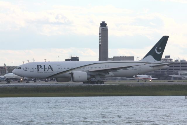 BOEING 777-200LR (AP-BGZ) - JFK diversion due to earthquake