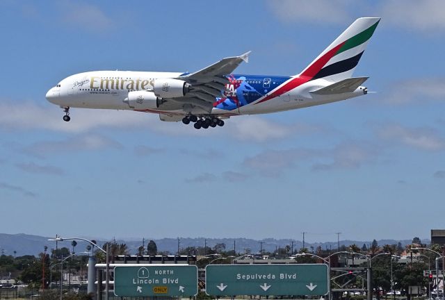 Airbus A380-800 (A6-EON) - 2nd visit of Dodger Blue at LAX