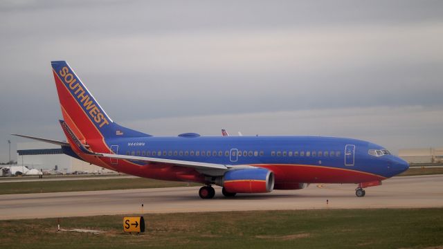 Boeing 737-700 (N449WN)