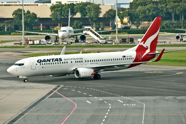 Boeing 737-800 (VH-XZE)