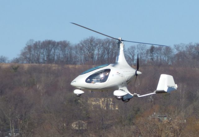 Unknown/Generic Ultralight autogyro (N914RB) - Shown here shortly after take off is a 2016 Cavalon Rotorcraft in the Winter of 2016. Wonderful little two seater craft for seeing the country side. Assembly required as it comes as a kit.