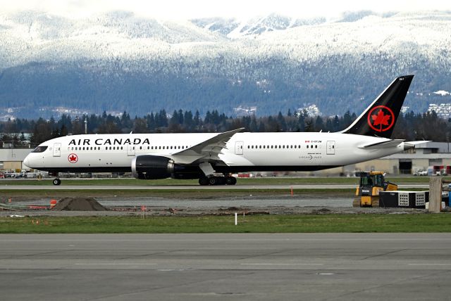 Boeing 787-9 Dreamliner (C-GYJW)