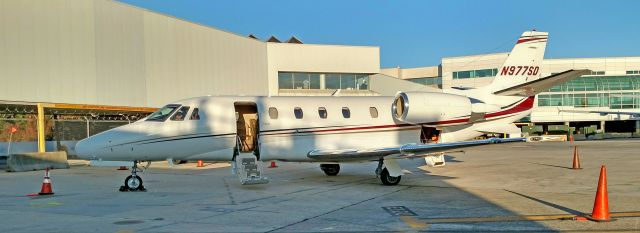 Cessna Citation Excel/XLS (N977SD) - Operating for Via Air