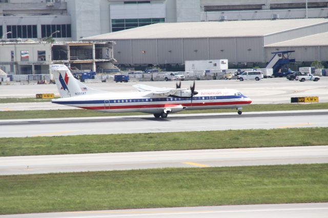 Learjet 35 (N355AT)