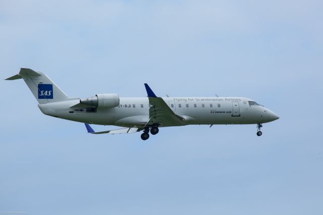 Canadair Regional Jet CRJ-200 (OY-RJI) - On the approach in Copenhagen August 2011