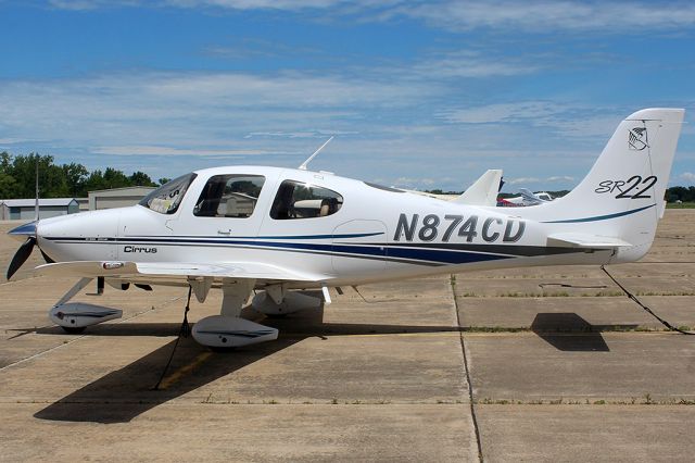 Cirrus SR-22 (N874CD)