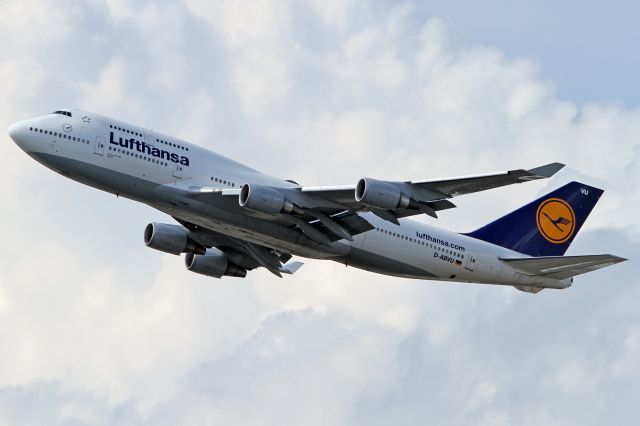 Boeing 747-400 (D-ABVU)