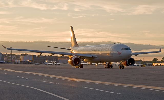 Airbus A330-300 (G-VGEM)