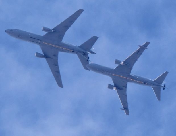 BOEING 767-200 (N464KC) - 79-1951 and N464KC at 20,000'.br /Lone Pine, California, January 7, 2020.