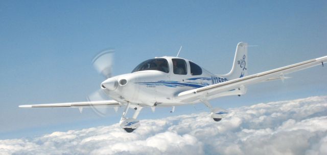 Cirrus SR-22 (N135SR)