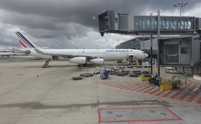 Airbus A340-300 — - Departing CDG for IAH