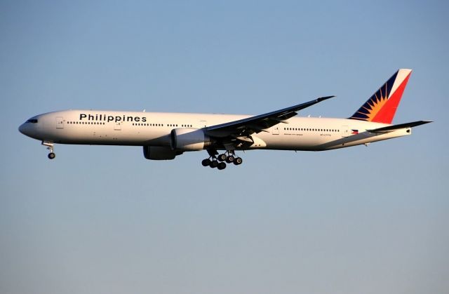 BOEING 777-300ER (RP-C7776)