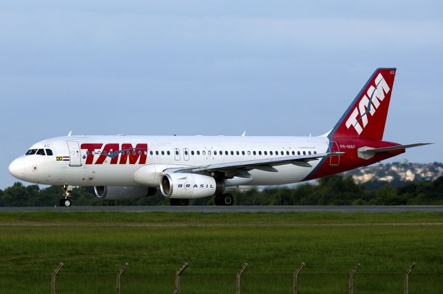 Airbus A320 (PR-MAG)