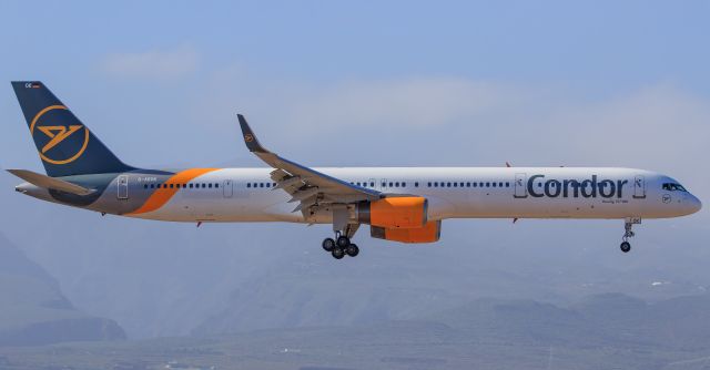 Boeing 757-200 (D-ABOK) - D-ABOK Arriving from Dusseldorf into Gran Canaria (GLCP) 