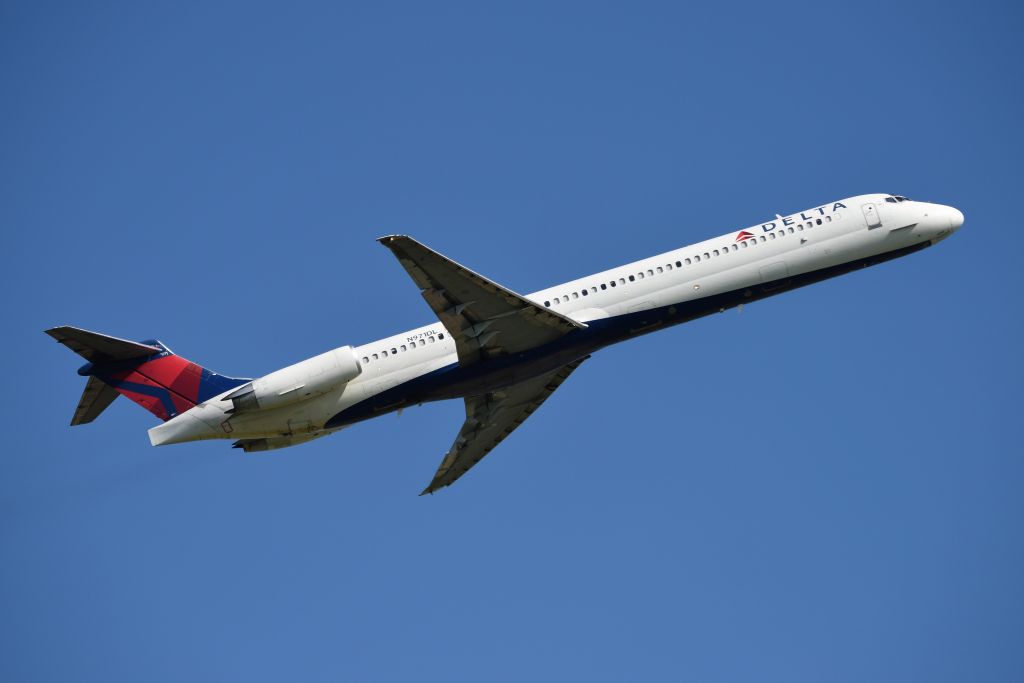 McDonnell Douglas MD-88 (N971DL)