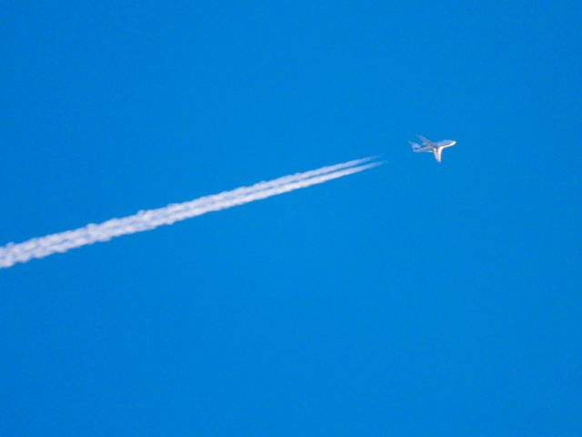 Bombardier Challenger 300 (N212QS) - EJA212br /JZI-ICTbr /10/21/21
