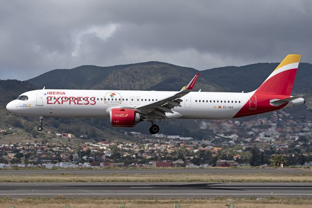 Airbus A321neo (EC-OAS) - Tenerife Norte - Los Rodeos (TFN / GCXO) - Spainbr /br /Photo taken: April 30, 2024br /br /Operator: Iberia Expressbr /Type: Airbus A321-251NXbr /Registration: EC-OASbr /Serial: 11535br / br /Category: Civil Aircraft - Airliner