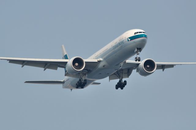 BOEING 777-300 (B-KPI) - 2011/10/10