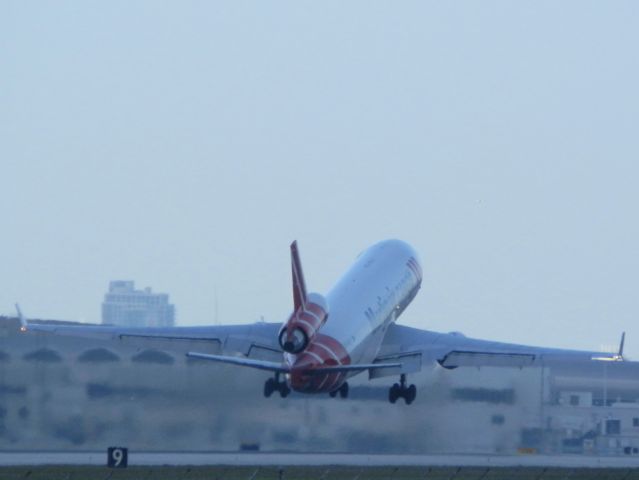 Boeing MD-11 (PH-MCY)