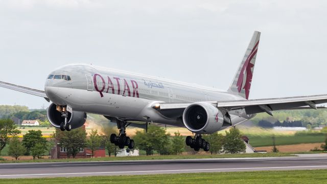 BOEING 777-300ER (A7-BAJ)