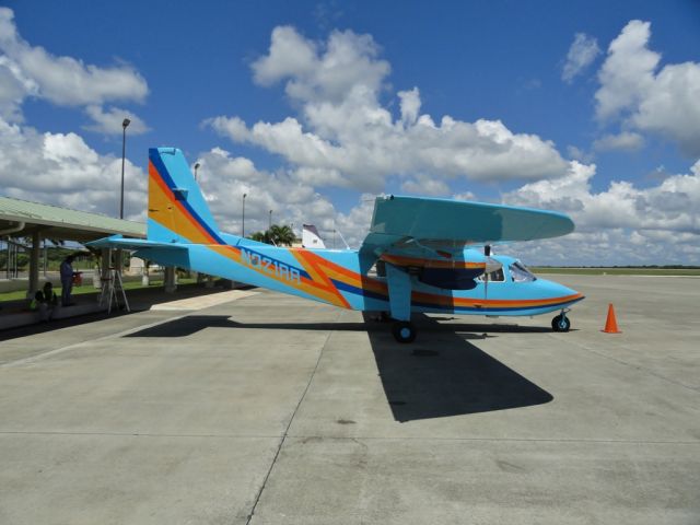 ROMAERO Islander (N821RR) - SMURF!