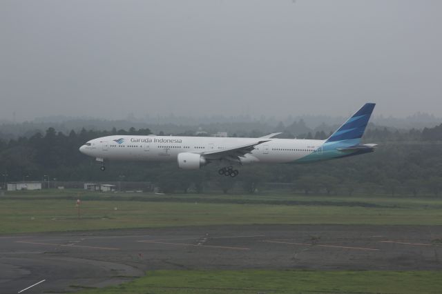 BOEING 777-300ER (PK-GIF)