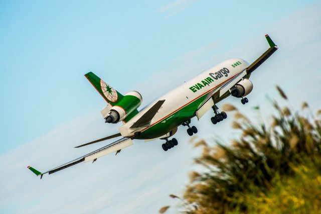 Boeing 747-400 (B-16110)