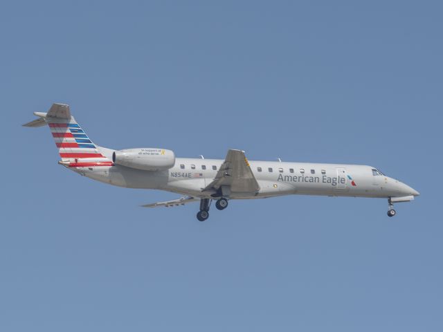 Embraer ERJ-135 (N854AE) - 7/4/2020