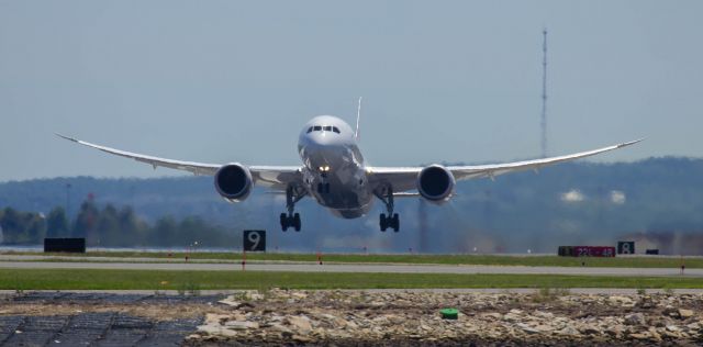 Boeing 787-9 Dreamliner (JA825J) - Departing 4R in Boston for Narita as JAL 007