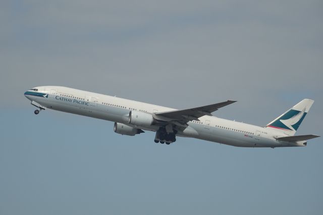 BOEING 777-300 (B-HNE)