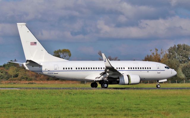 02-0201 — - boxer43 usaf c-40c 02-0201 landing at shannon 13/10/16.