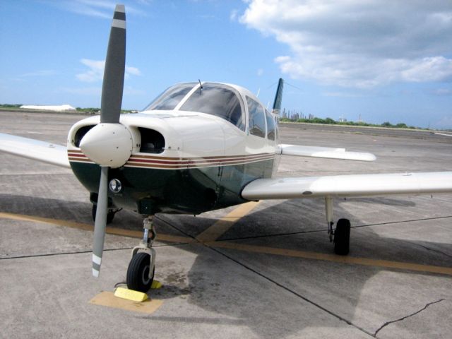 Piper Cherokee (N262ND)