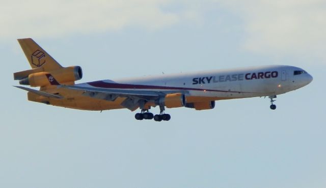 Boeing MD-11 (N986AR)