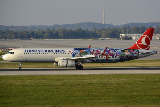 Airbus A321 (TC-JSL)