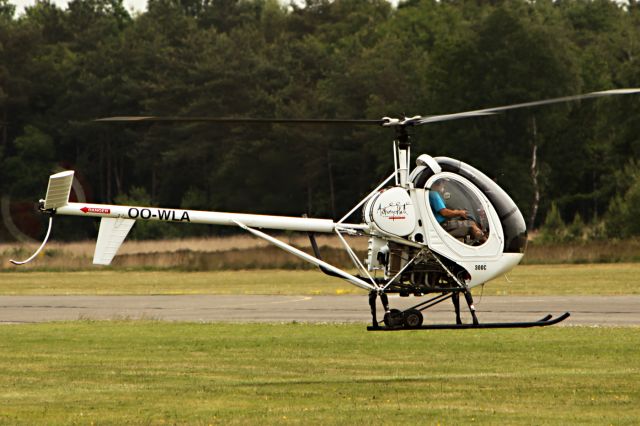 SCHWEIZER 269 (OO-WLA)